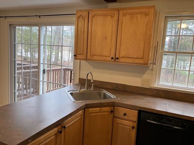 63 Cannongate III Road, Unit 3 Nashua, NH 03063 - Photo 5 of 17 Gallery Image 5
