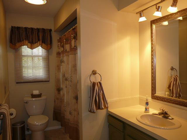 1890 West Rauch Temperance, MI 48182 - Photo 20 of 20 Main Bath