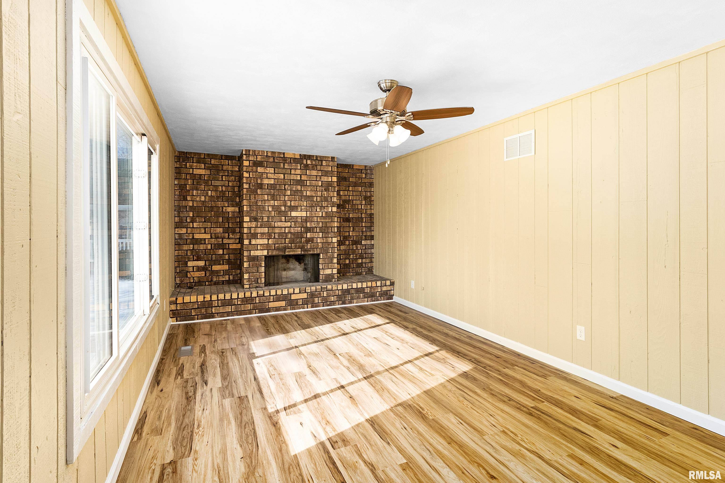 3402 Sheridan Road Pekin, IL 61554 - Photo 16 of 41 Gallery Image 16