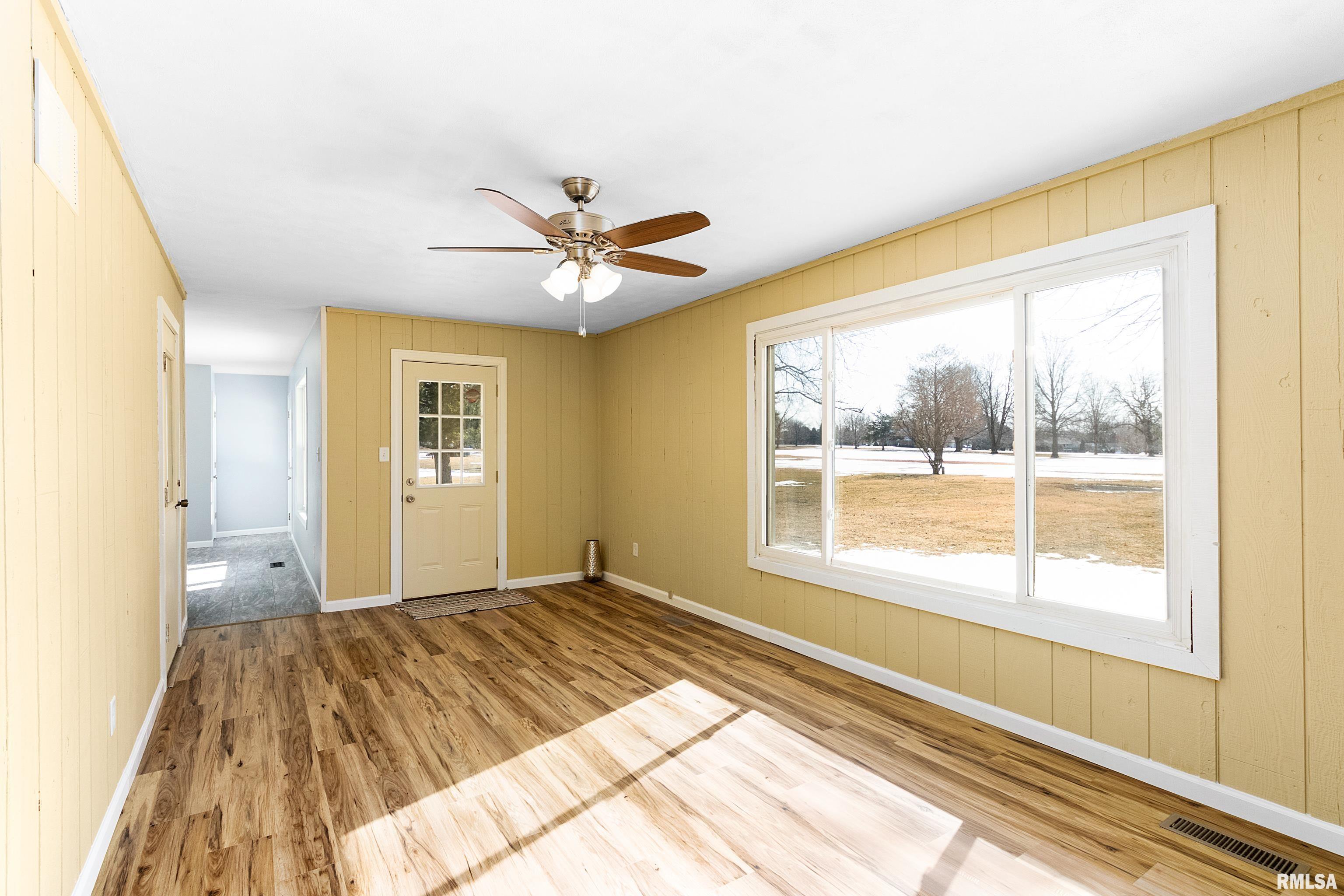 3402 Sheridan Road Pekin, IL 61554 - Photo 18 of 41 Gallery Image 18