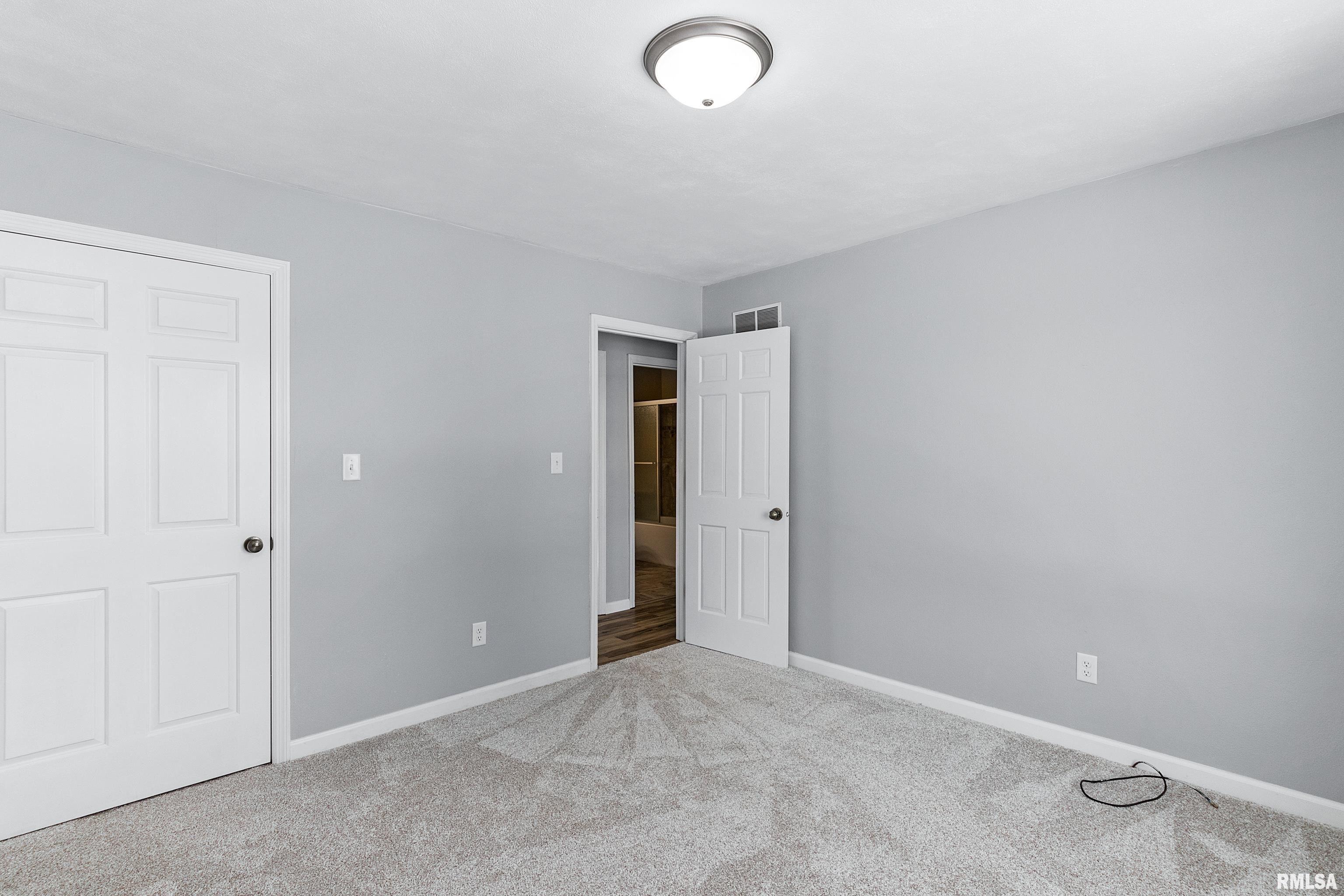 3402 Sheridan Road Pekin, IL 61554 - Photo 26 of 41 Gallery Image 26