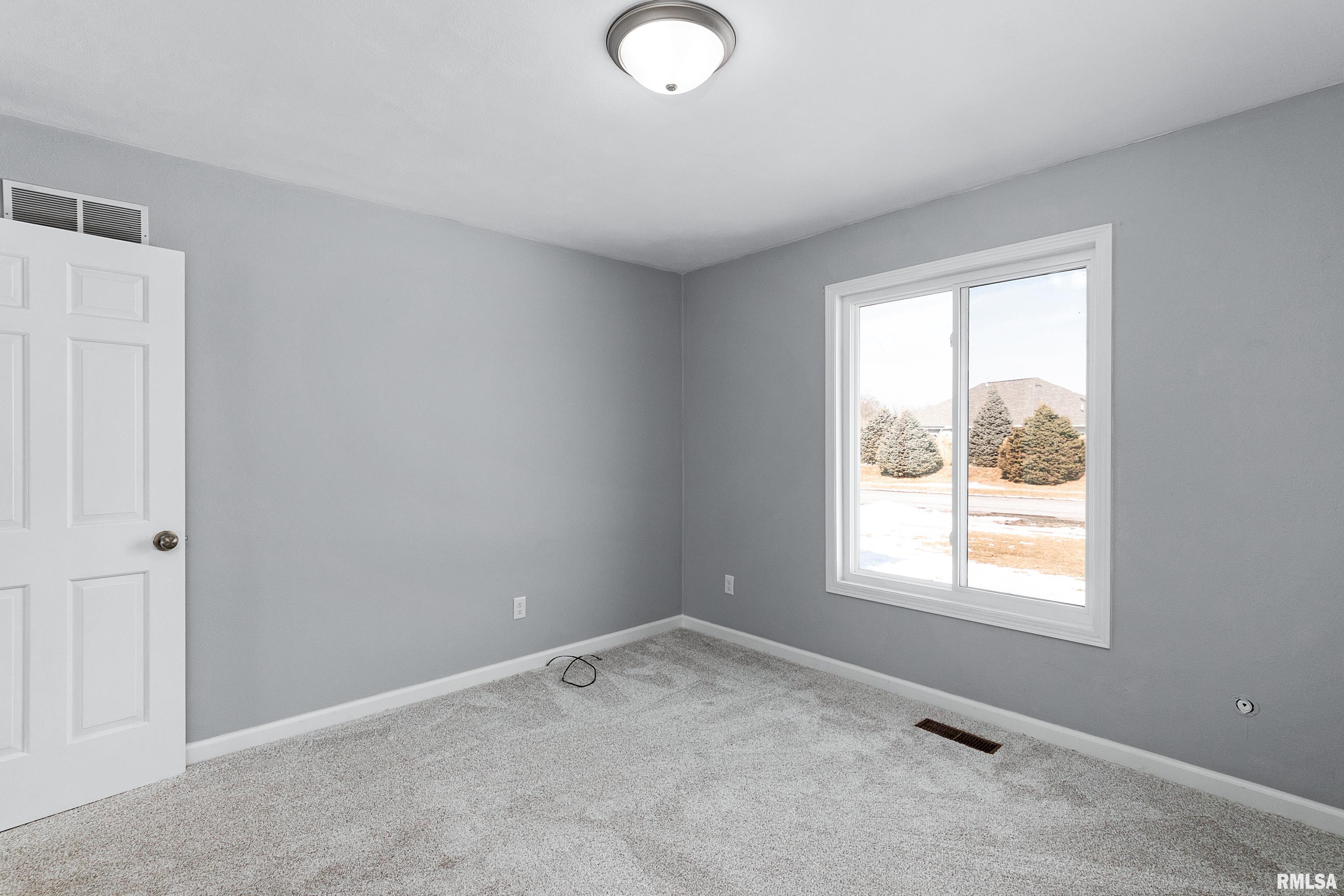 3402 Sheridan Road Pekin, IL 61554 - Photo 27 of 41 Gallery Image 27