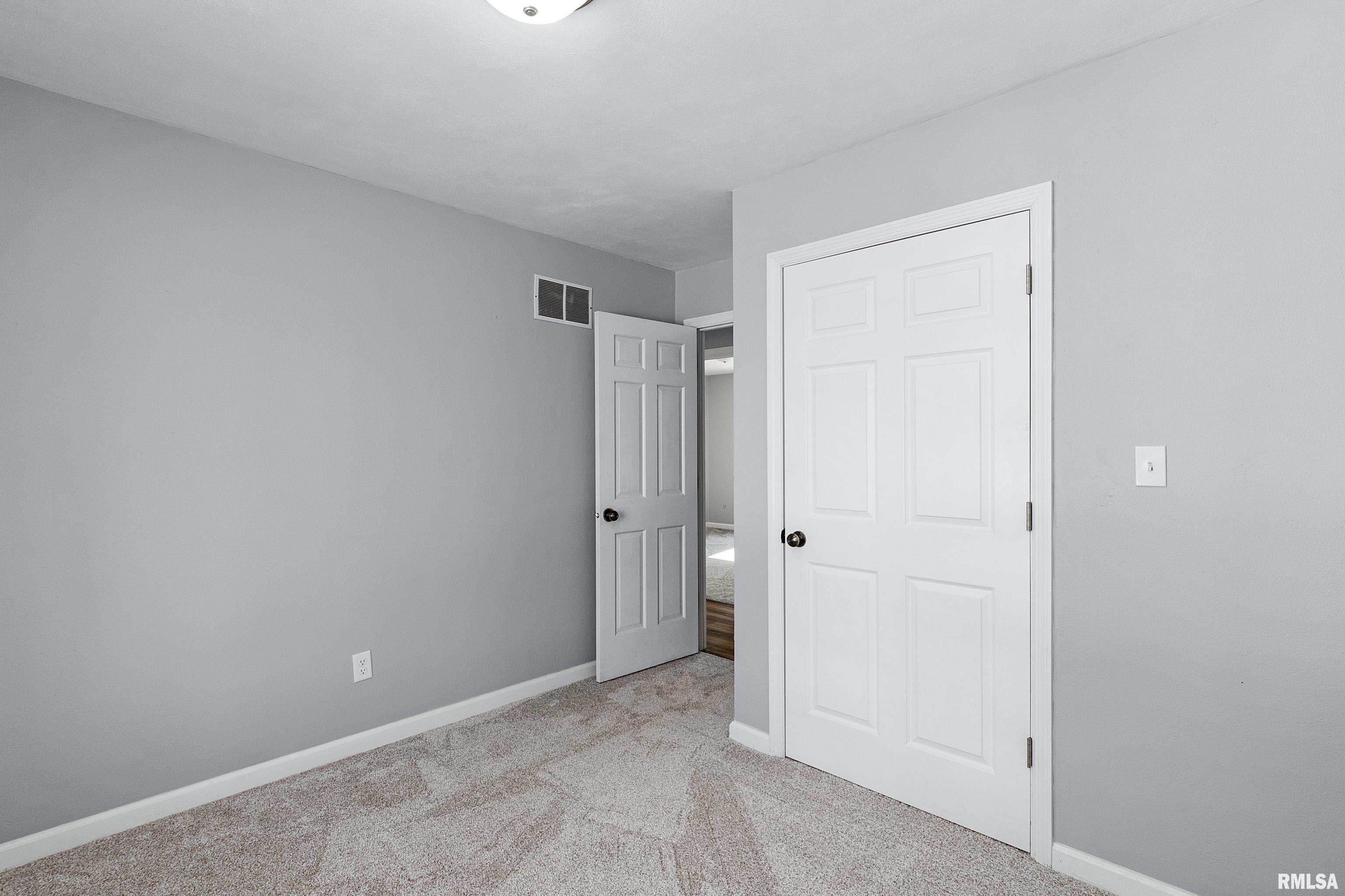 3402 Sheridan Road Pekin, IL 61554 - Photo 30 of 41 Gallery Image 30