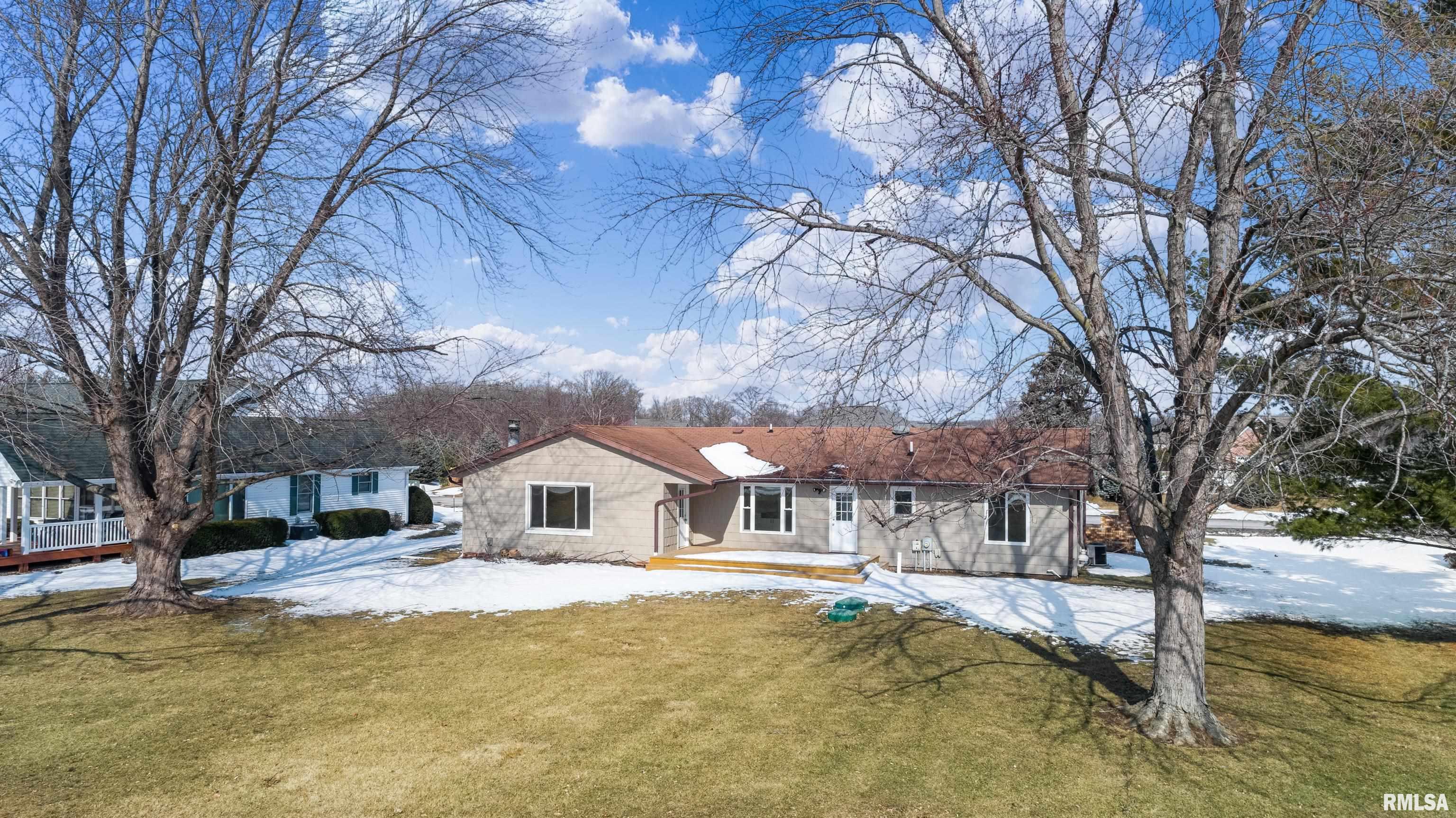 3402 Sheridan Road Pekin, IL 61554 - Photo 3 of 41 Gallery Image 3