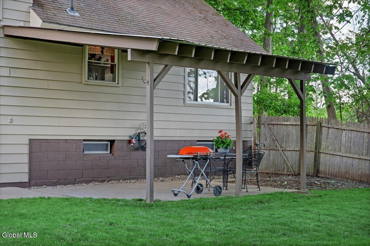 2153 Van Wormer Road Rotterdam, NY 12303 - Photo 24 of 46 46-P1949639