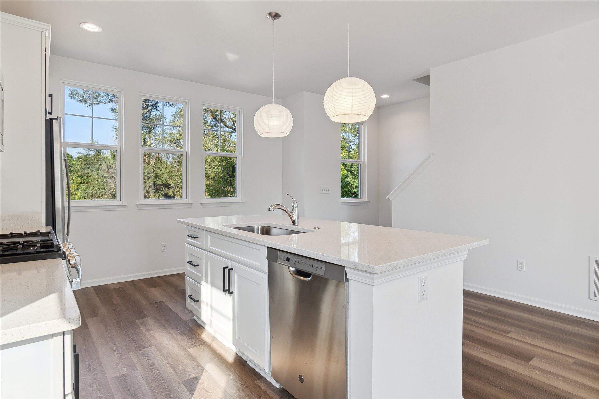 525 Jenny Way Brighton, MI 48116 - Photo 14 of 38 15-525-Jenny-Wy-Brighton-MI-48116-Window