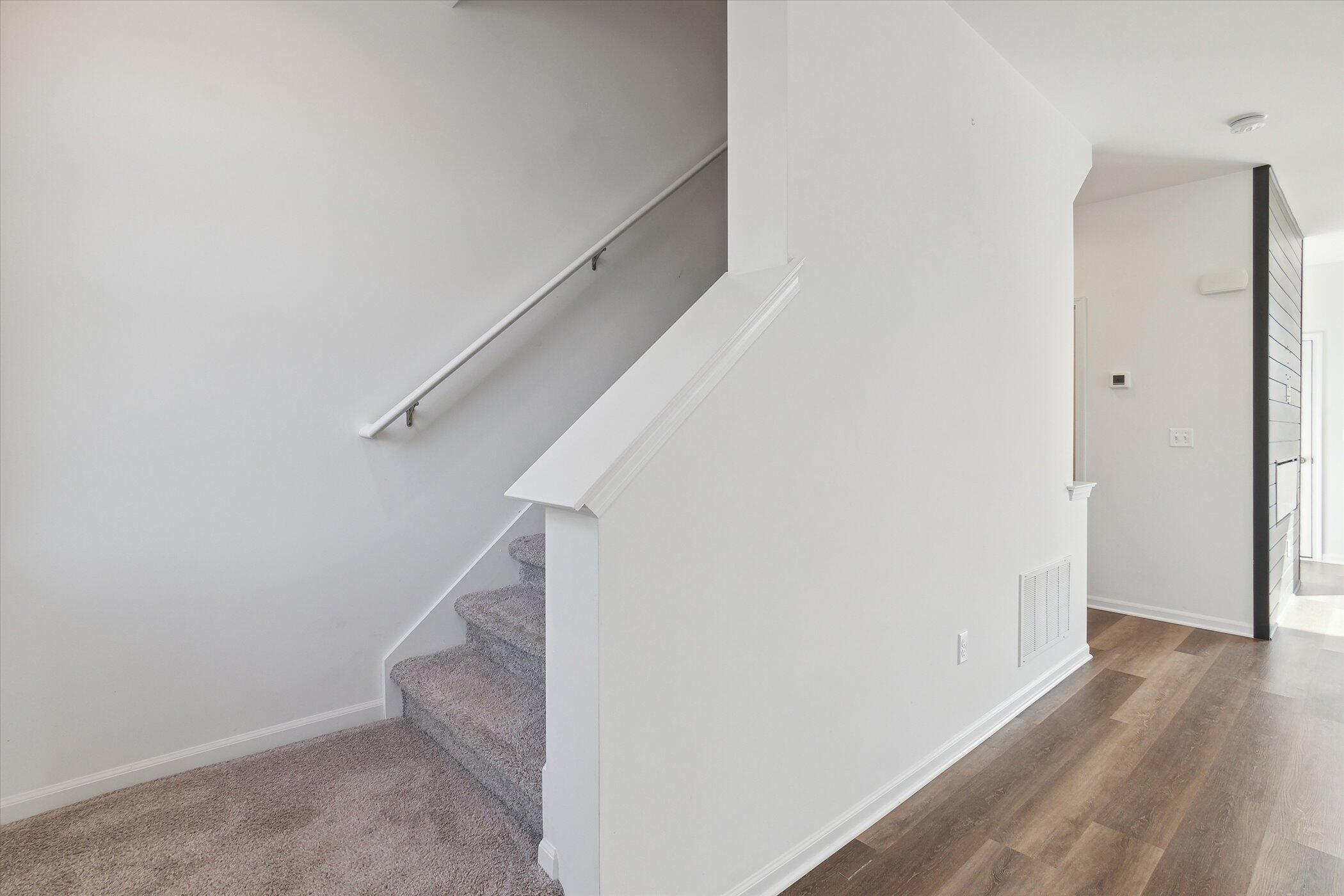 525 Jenny Way Brighton, MI 48116 - Photo 15 of 38 16-525-Jenny-Wy-Brighton-MI-48116-Window