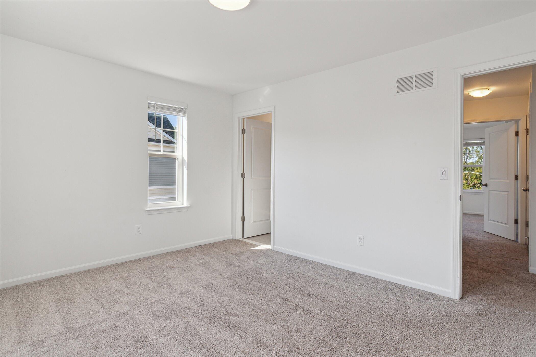 525 Jenny Way Brighton, MI 48116 - Photo 17 of 38 18-525-Jenny-Wy-Brighton-MI-48116-Window