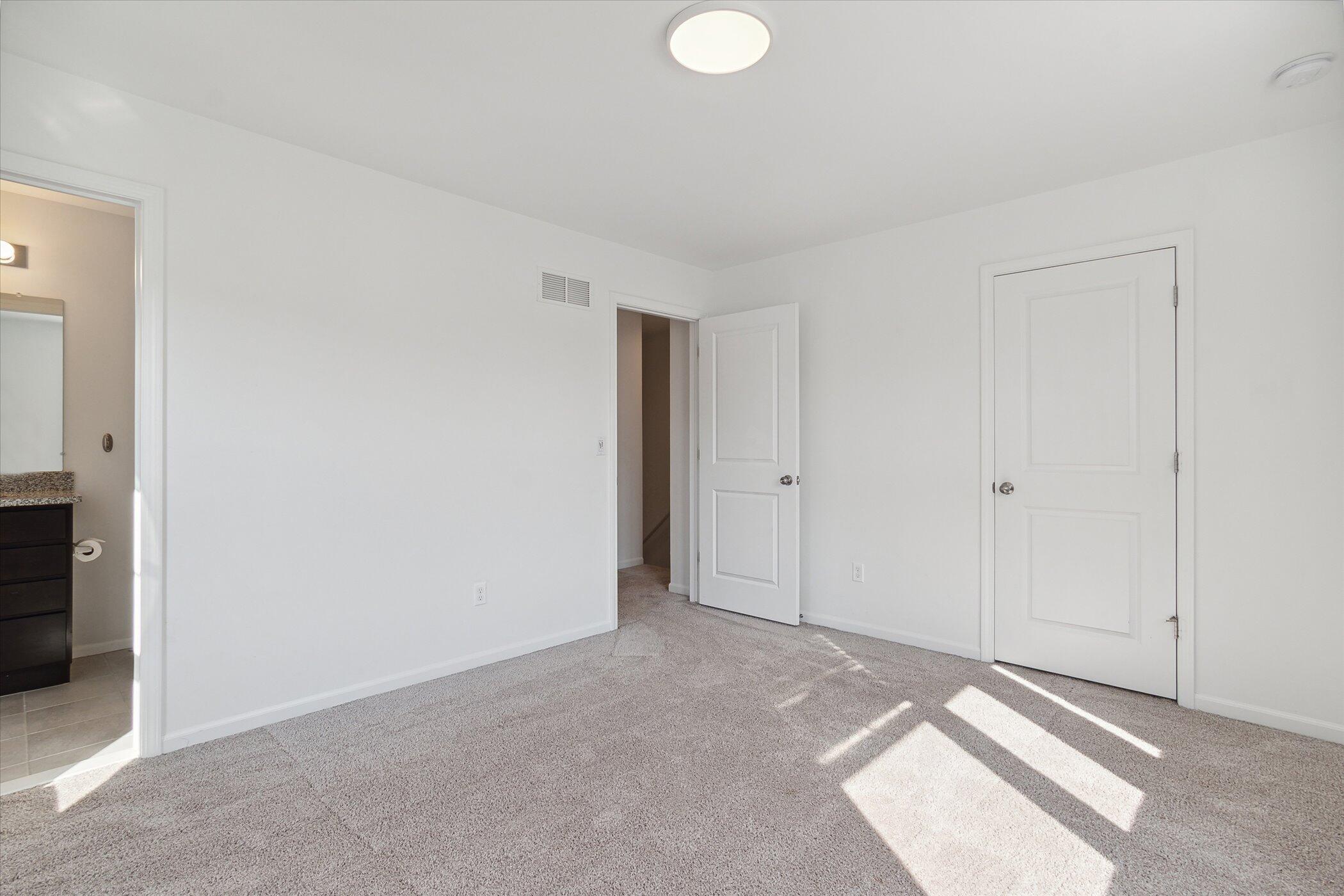 525 Jenny Way Brighton, MI 48116 - Photo 18 of 38 19-525-Jenny-Wy-Brighton-MI-48116-Window