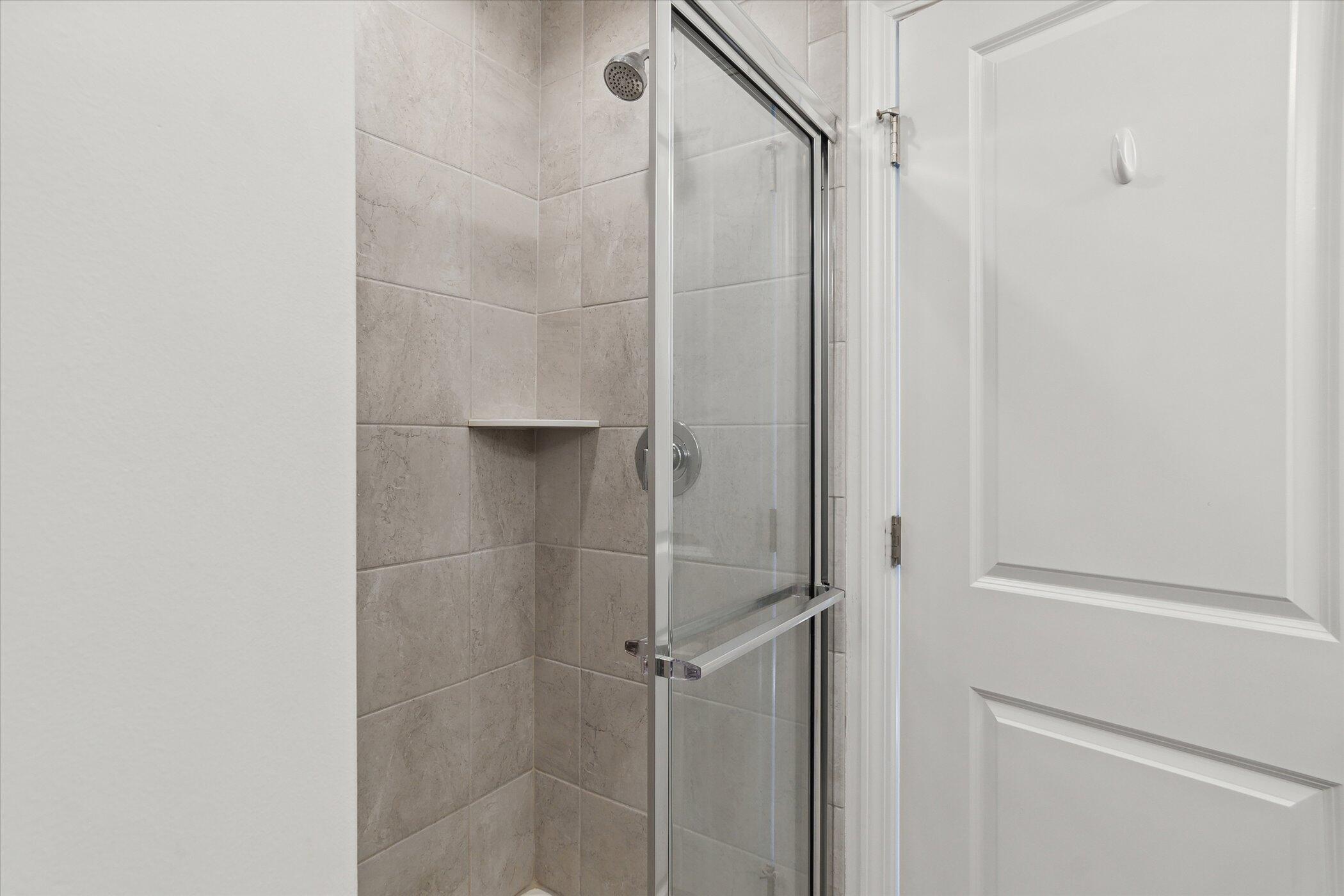 525 Jenny Way Brighton, MI 48116 - Photo 27 of 38 28-525-Jenny-Wy-Brighton-MI-48116-Window