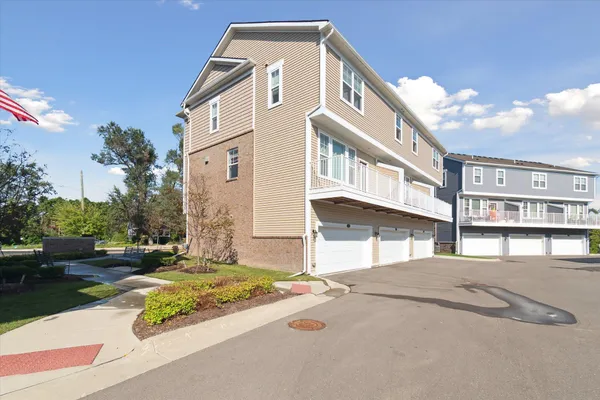 $2,700 | 525 Jenny Way, Brighton, MI 48116