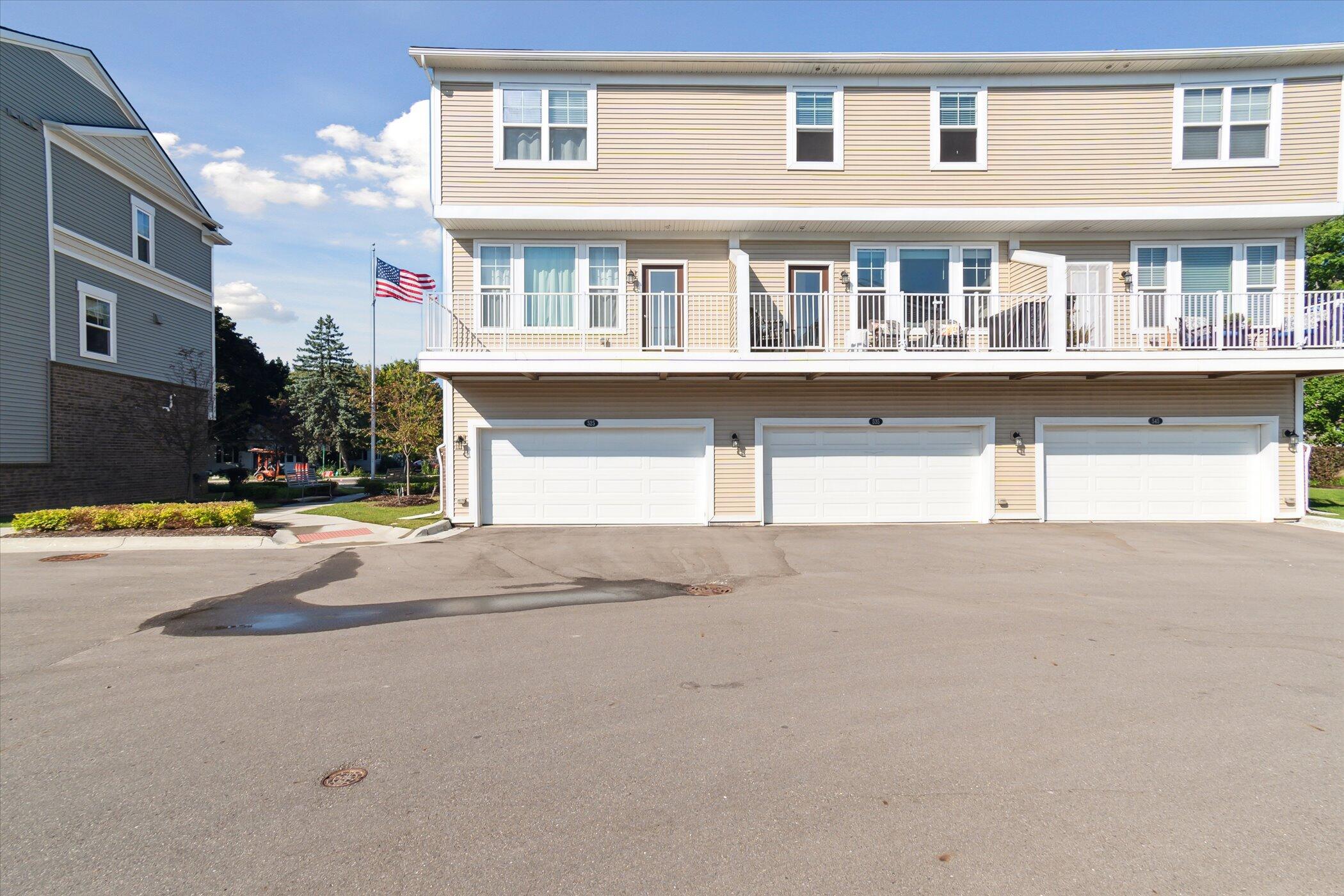 525 Jenny Way Brighton, MI 48116 - Photo 33 of 38 34-525-Jenny-Wy-Brighton-MI-48116-Window