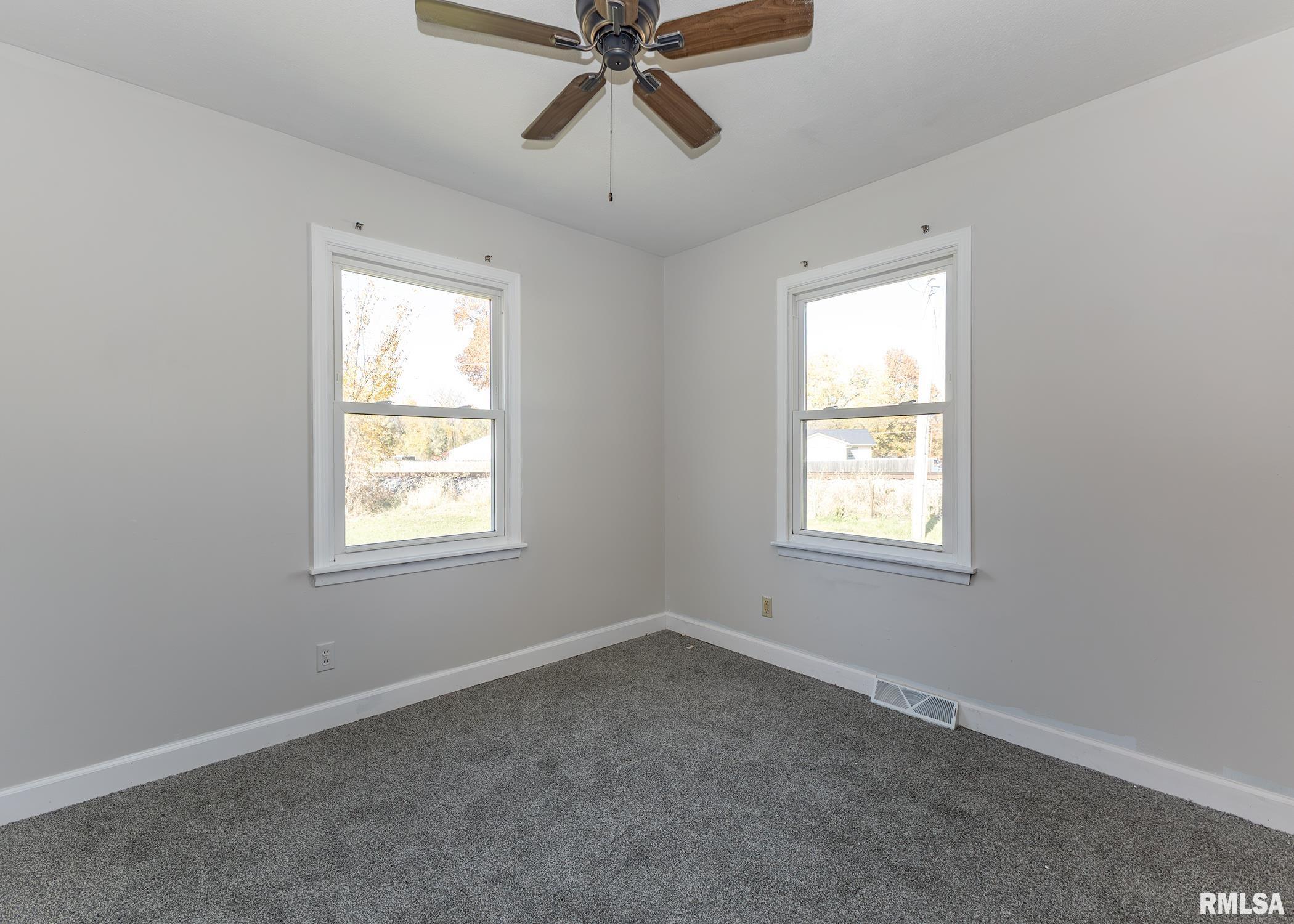 1430 4th Street Camanche, IA 52730 - Photo 13 of 21