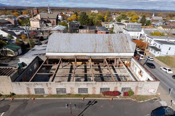 $8,500 | 517 Columbia Street, Hudson, NY 12534