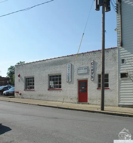 $8,500 | 517 Columbia Street, Hudson, NY 12534