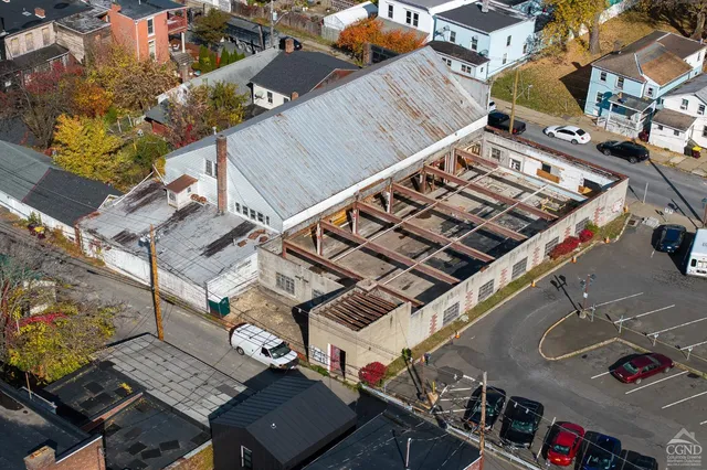 $8,500 | 517 Columbia Street, Hudson, NY 12534