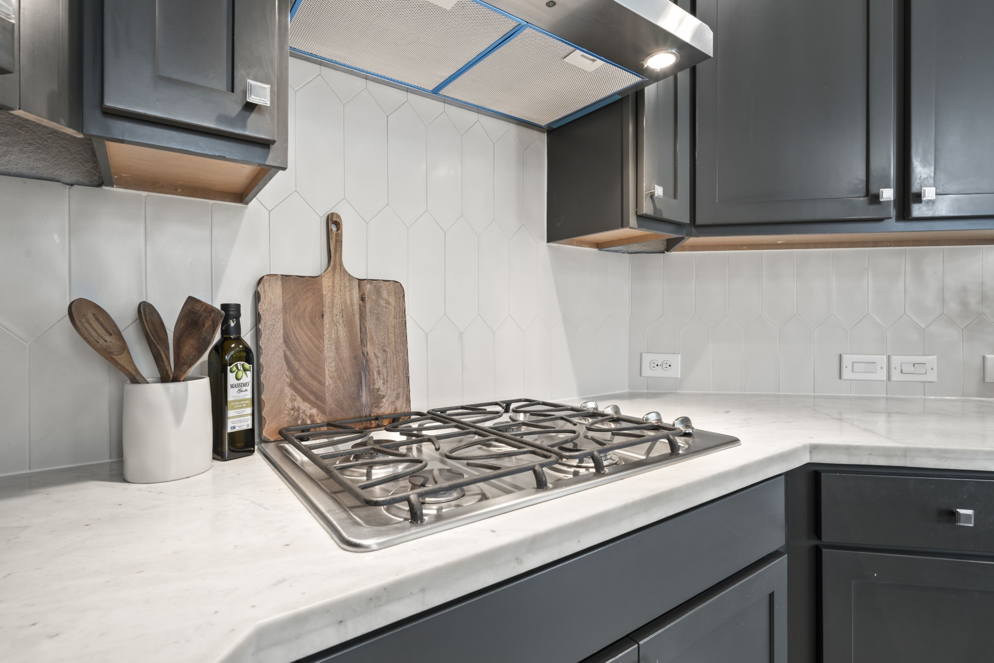 3938 Avalon Ridge Drive Spring, TX 77386 - Photo 11 of 49 Gas cooking makes preparing meals a breeze