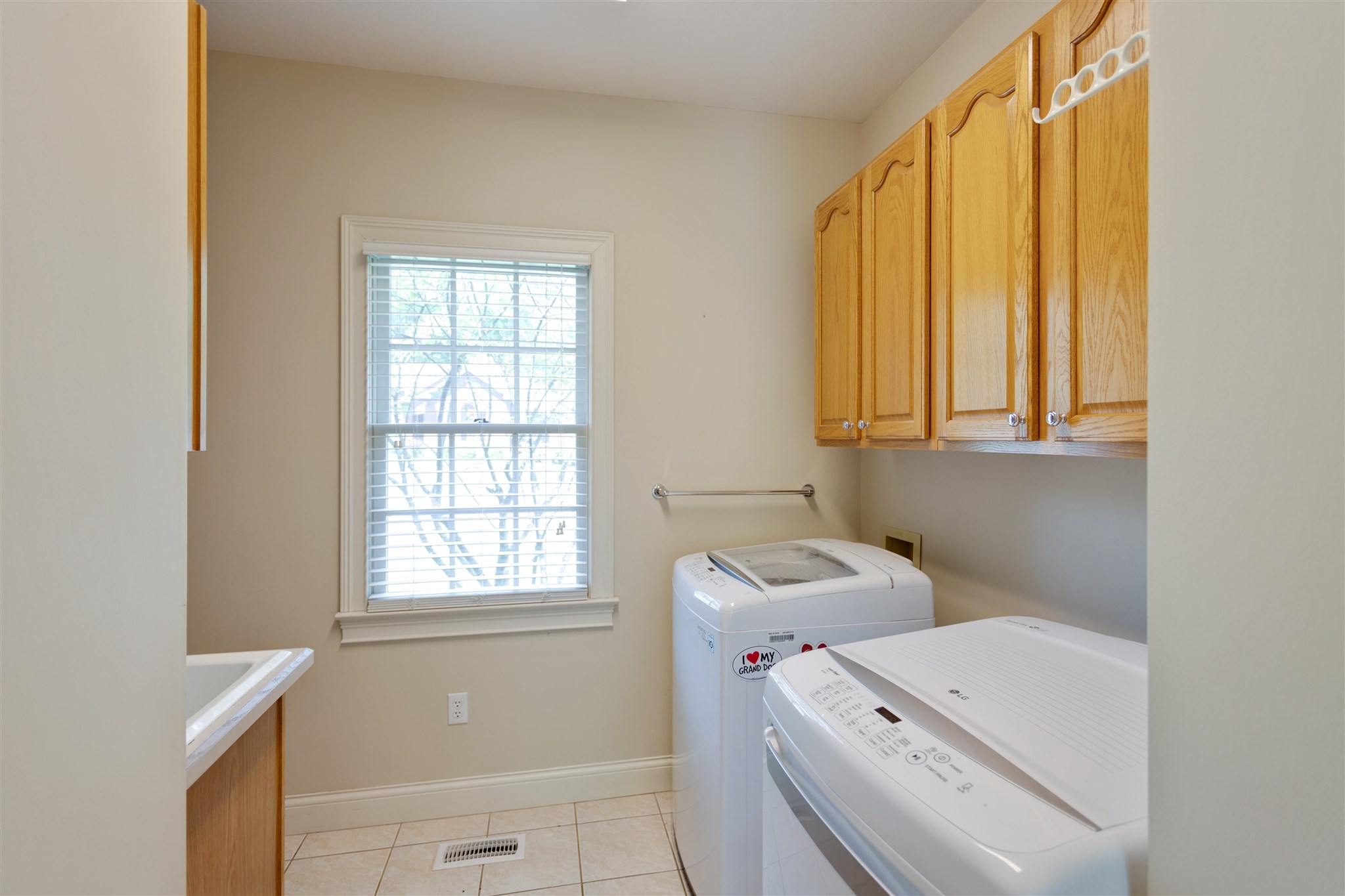 7133 Stonebridge Road Newburgh, IN 47630 - Photo 19 of 36 Gallery Image 19