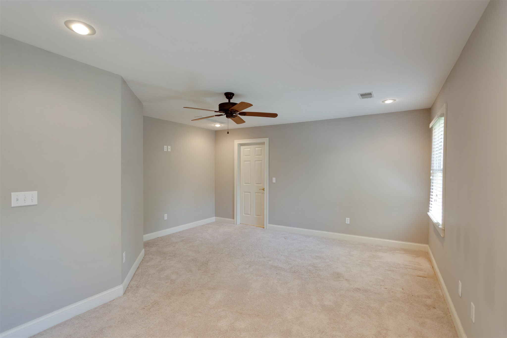 7133 Stonebridge Road Newburgh, IN 47630 - Photo 21 of 36 Gallery Image 21
