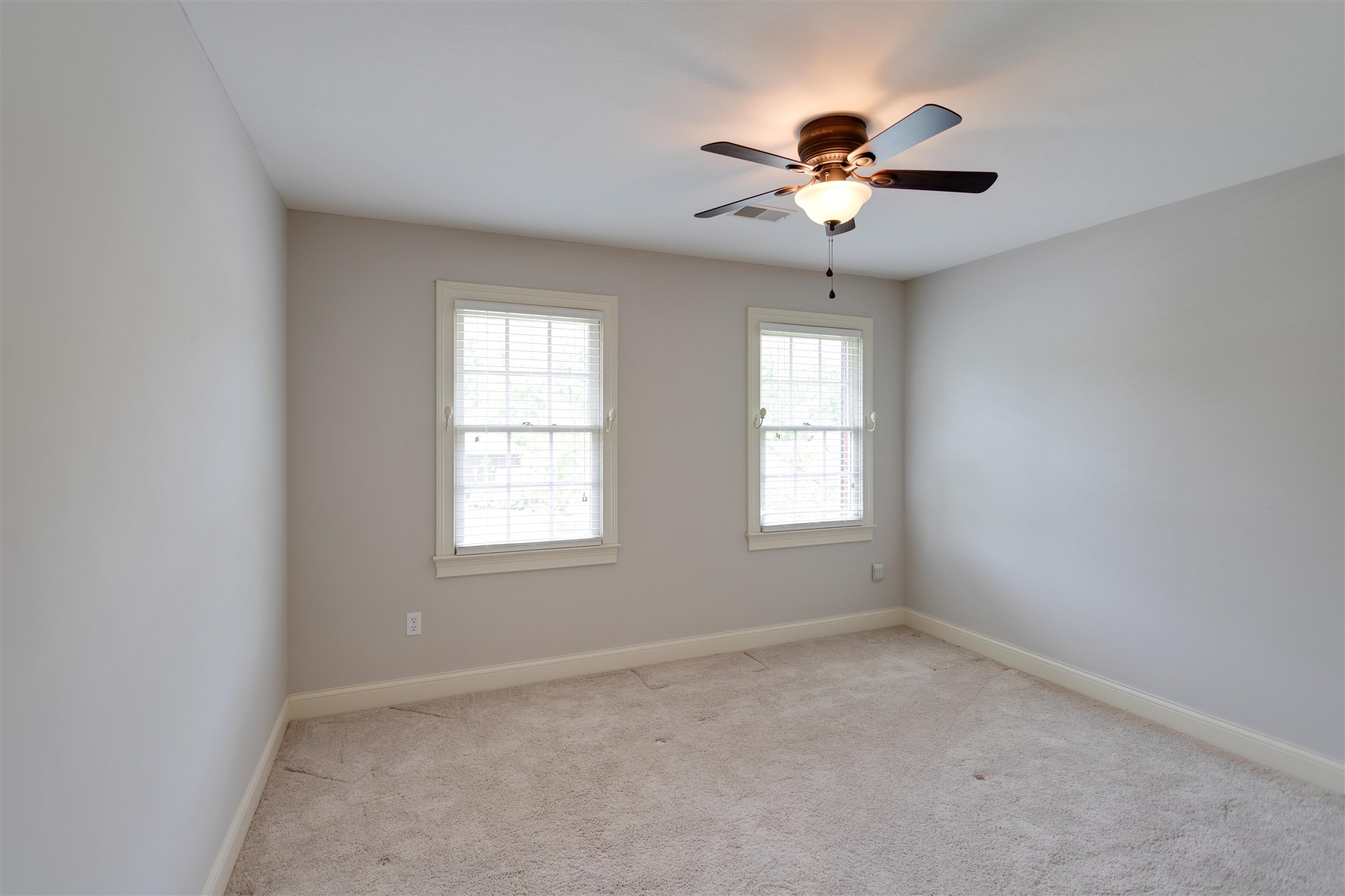 7133 Stonebridge Road Newburgh, IN 47630 - Photo 31 of 36 Gallery Image 31
