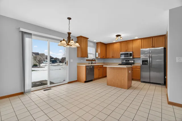 $415,000 | 1509 Donegal Drive, Minooka, IL 60447