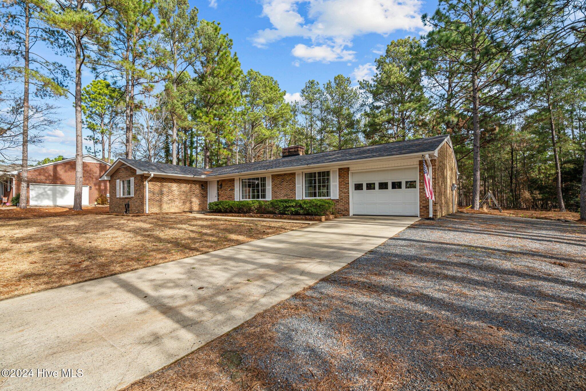 85 Pine Lake Drive Whispering Pines, NC 28327 - Photo 12 of 46 12-web-or-mls-DSC05598