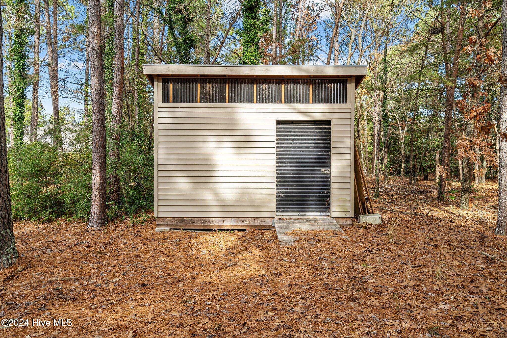 85 Pine Lake Drive Whispering Pines, NC 28327 - Photo 16 of 46 16-web-or-mls-DSC05603