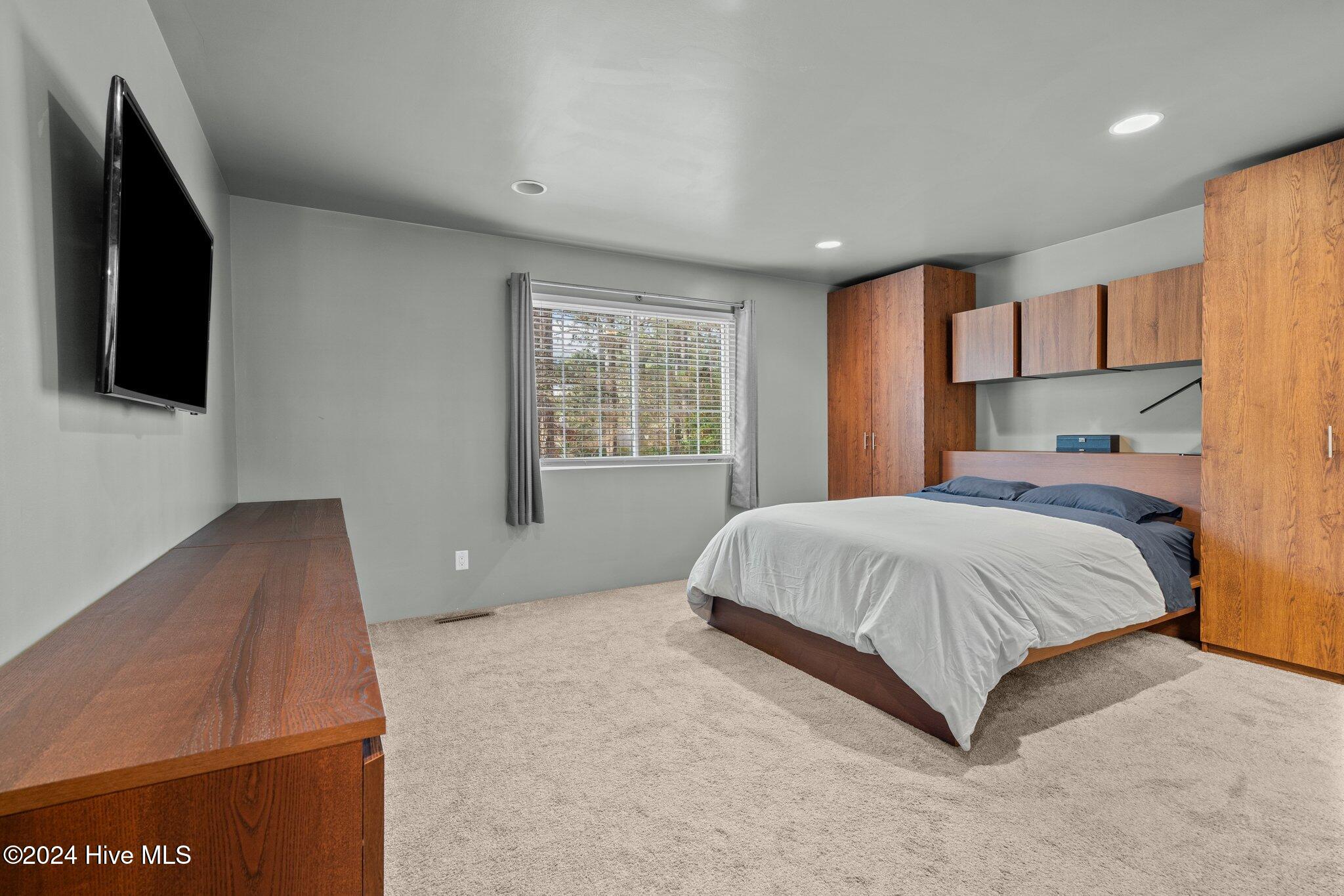 85 Pine Lake Drive Whispering Pines, NC 28327 - Photo 26 of 46 26-web-or-mls-DSC05625