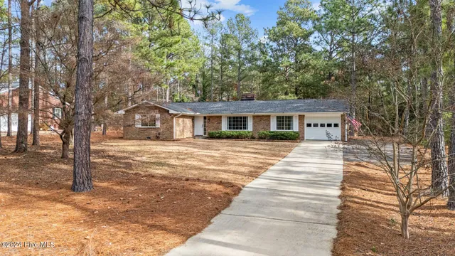 $2,000 | 85 Pine Lake Drive, Whispering Pines, NC 28327