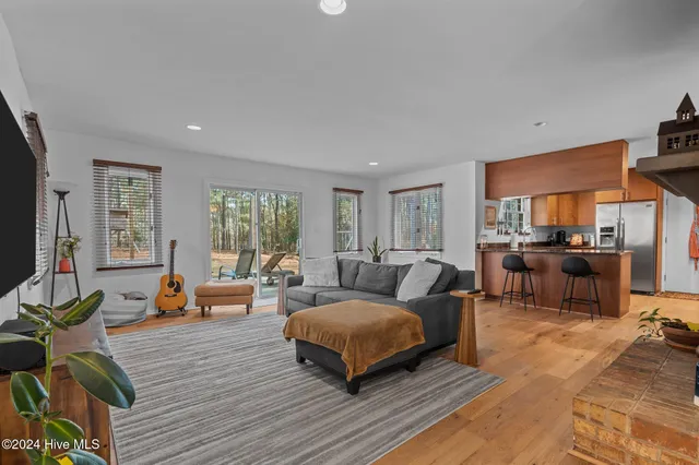 $2,000 | 85 Pine Lake Drive, Whispering Pines, NC 28327