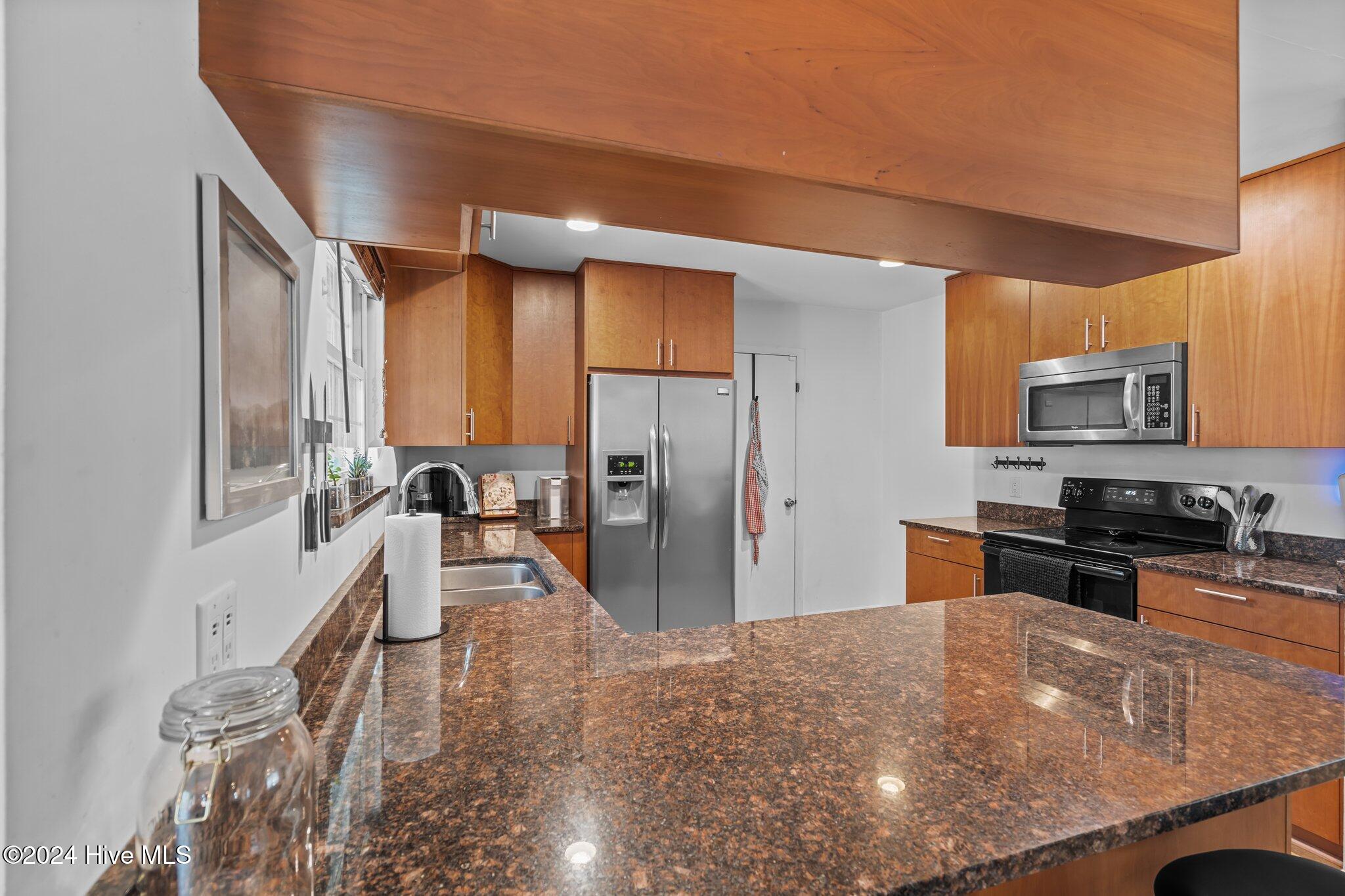 85 Pine Lake Drive Whispering Pines, NC 28327 - Photo 39 of 46 39-web-or-mls-DSC05664