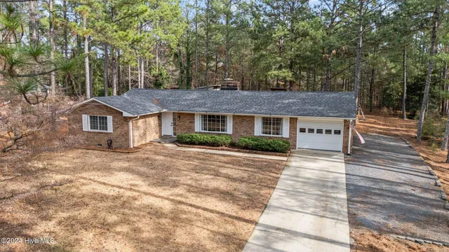 $2,000 | 85 Pine Lake Drive, Whispering Pines, NC 28327