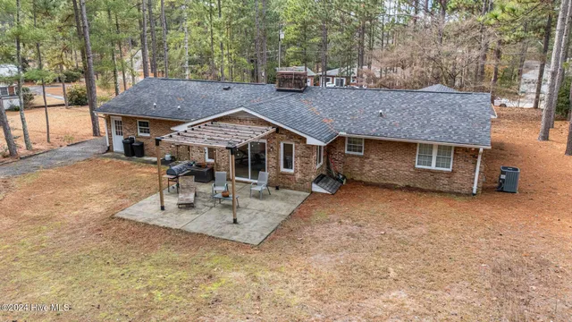 $2,000 | 85 Pine Lake Drive, Whispering Pines, NC 28327
