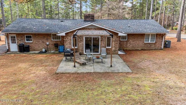 $2,000 | 85 Pine Lake Drive, Whispering Pines, NC 28327