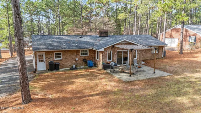 $2,000 | 85 Pine Lake Drive, Whispering Pines, NC 28327
