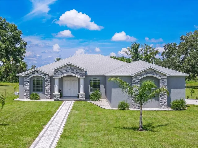 $875,000 | 10920 Flint Estates Drive, Thonotosassa, FL 33592
