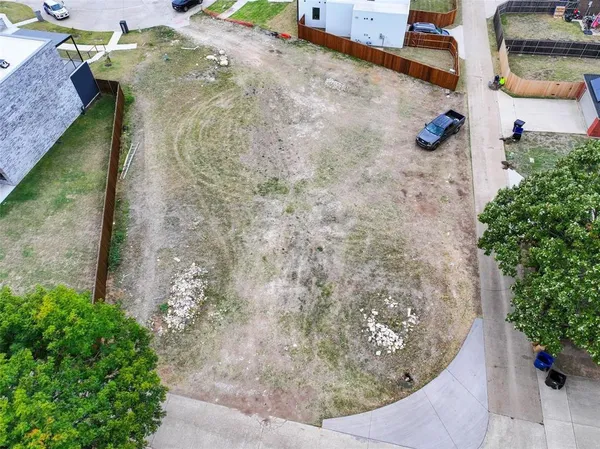 a view of a backyard of a house