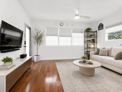 $325,000 | 1568 Pennsylvania Avenue, Unit 328, Miami Beach, FL 33139