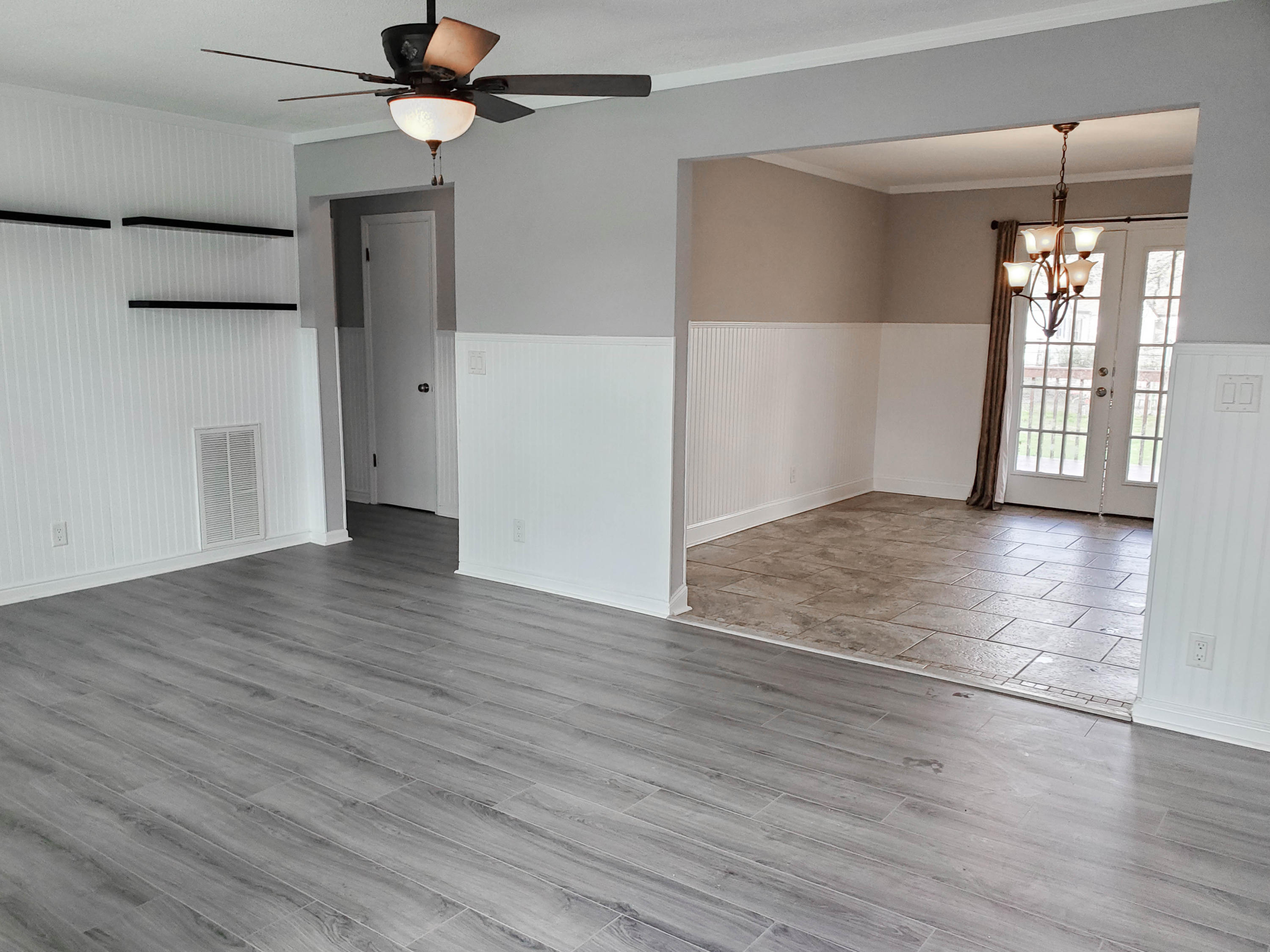 605 North Moore Road Chattanooga, TN 37411 - Photo 13 of 37 Living Room