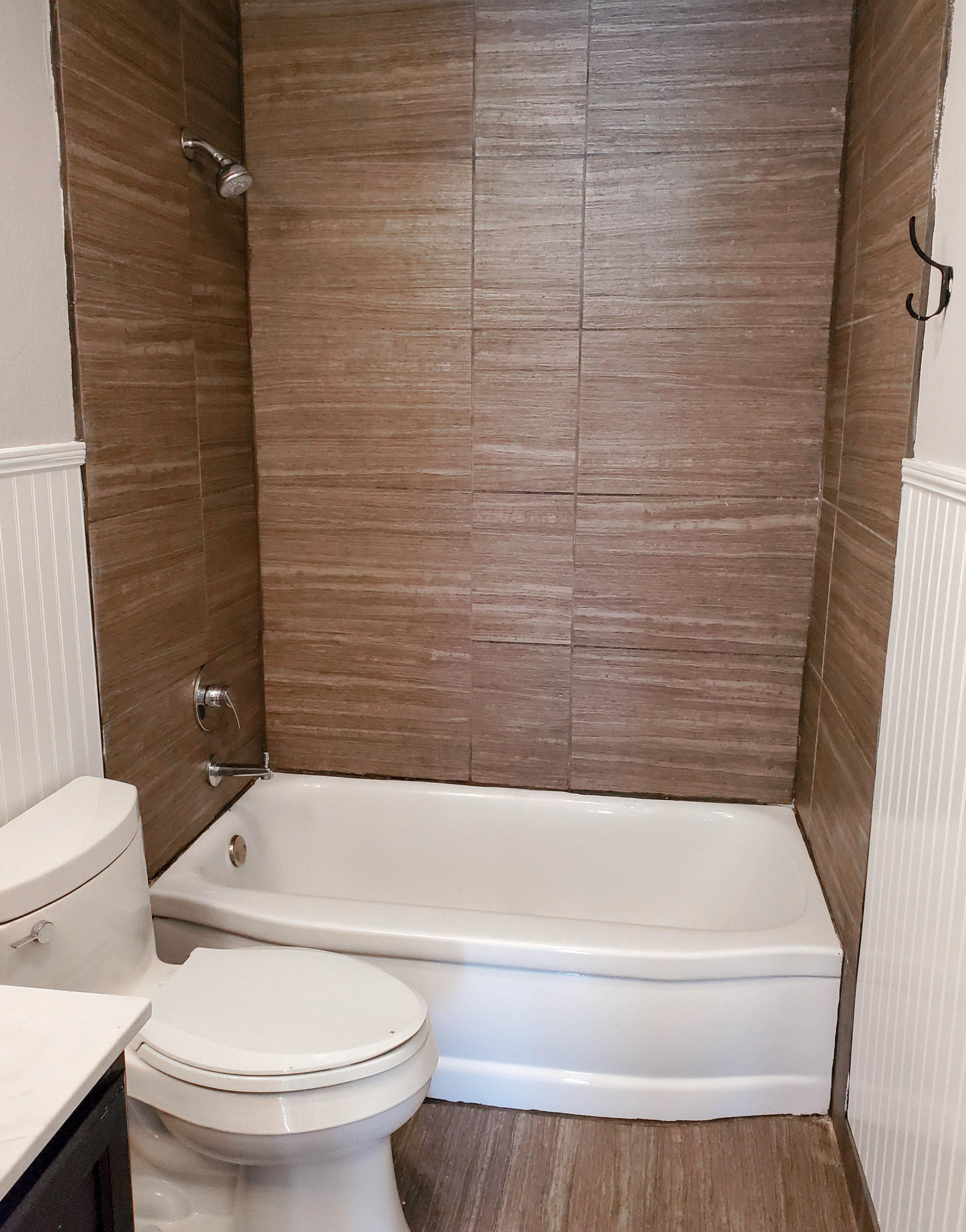 605 North Moore Road Chattanooga, TN 37411 - Photo 30 of 37 Hall Bathroom