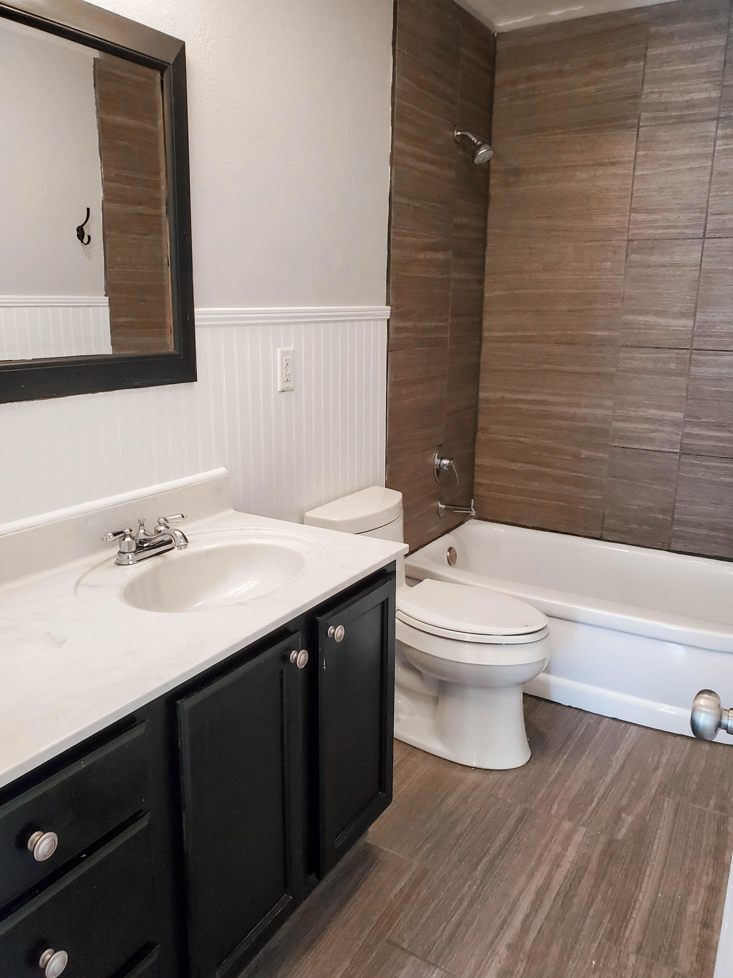 605 North Moore Road Chattanooga, TN 37411 - Photo 32 of 37 Hall Bathroom