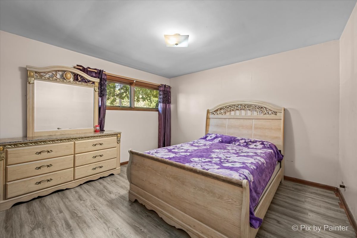 1103 Lawrence Avenue Elgin, IL 60123 - Photo 14 of 27