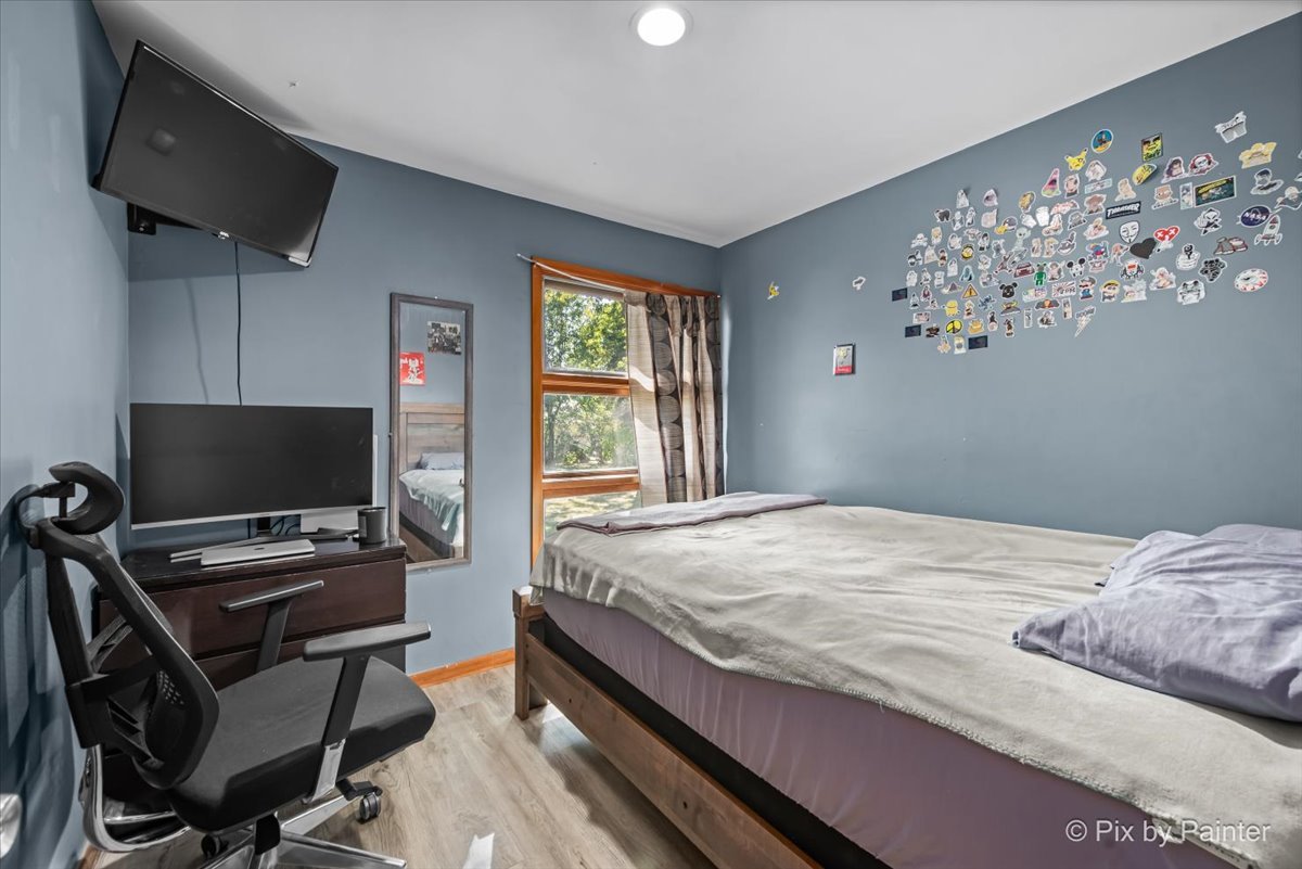 1103 Lawrence Avenue Elgin, IL 60123 - Photo 16 of 27