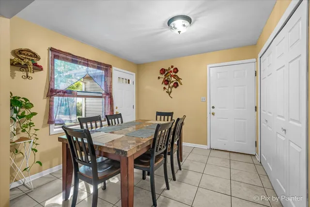 $299,900 | 1103 Lawrence Avenue, Elgin, IL 60123