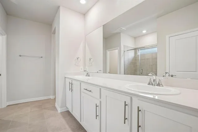 $2,700 | 504 Midnight Oak Drive, McKinney, TX 75069