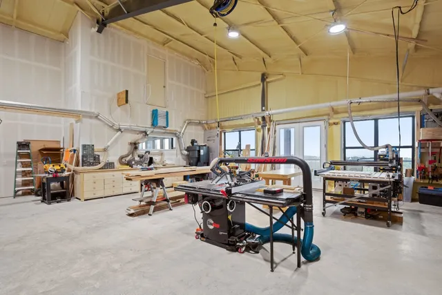 a view of a storage & utility room