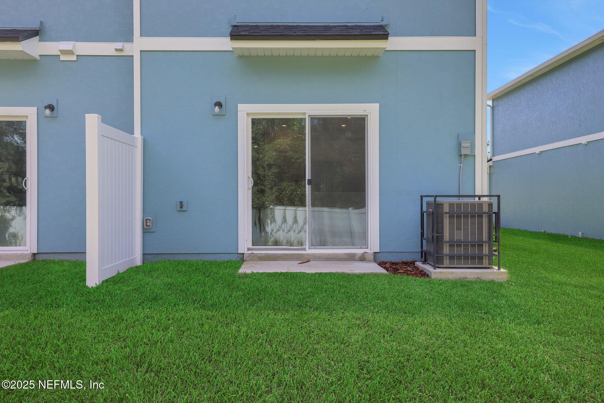 720 Sailor Grove Lane Jacksonville, FL 32221 - Photo 6 of 32 a view of outdoor space and yard