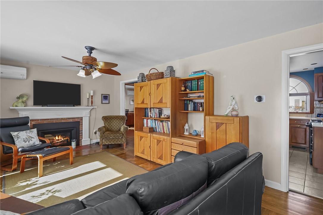 33 Orchard View Road Portsmouth, RI 02871 - Photo 11 of 47