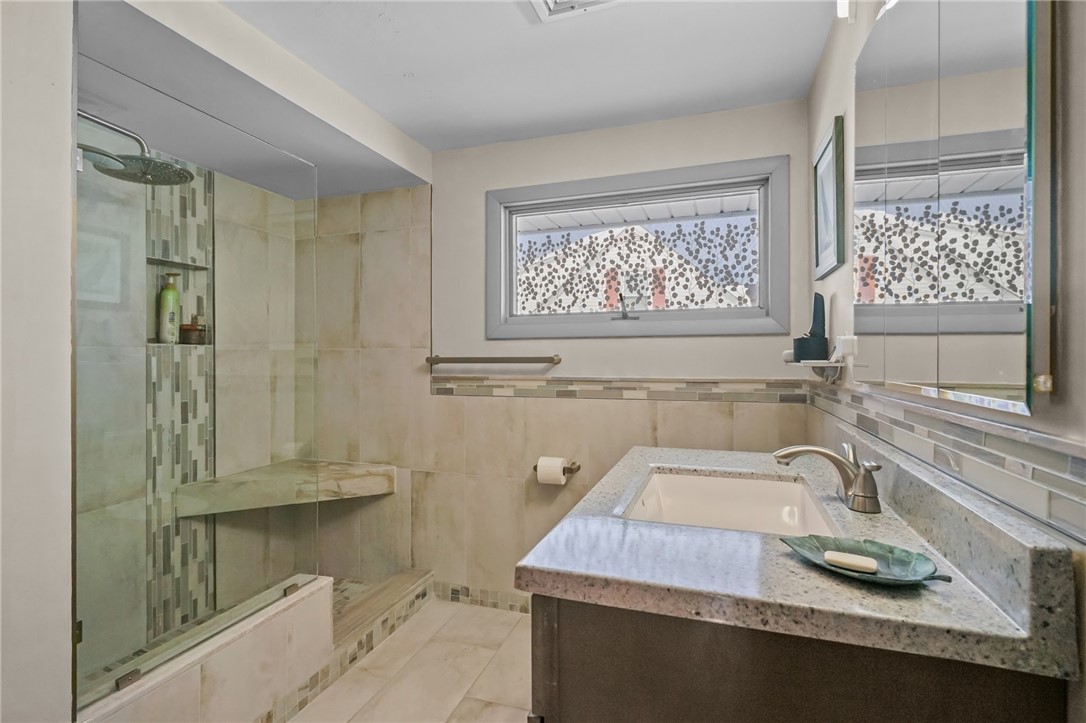 33 Orchard View Road Portsmouth, RI 02871 - Photo 28 of 47