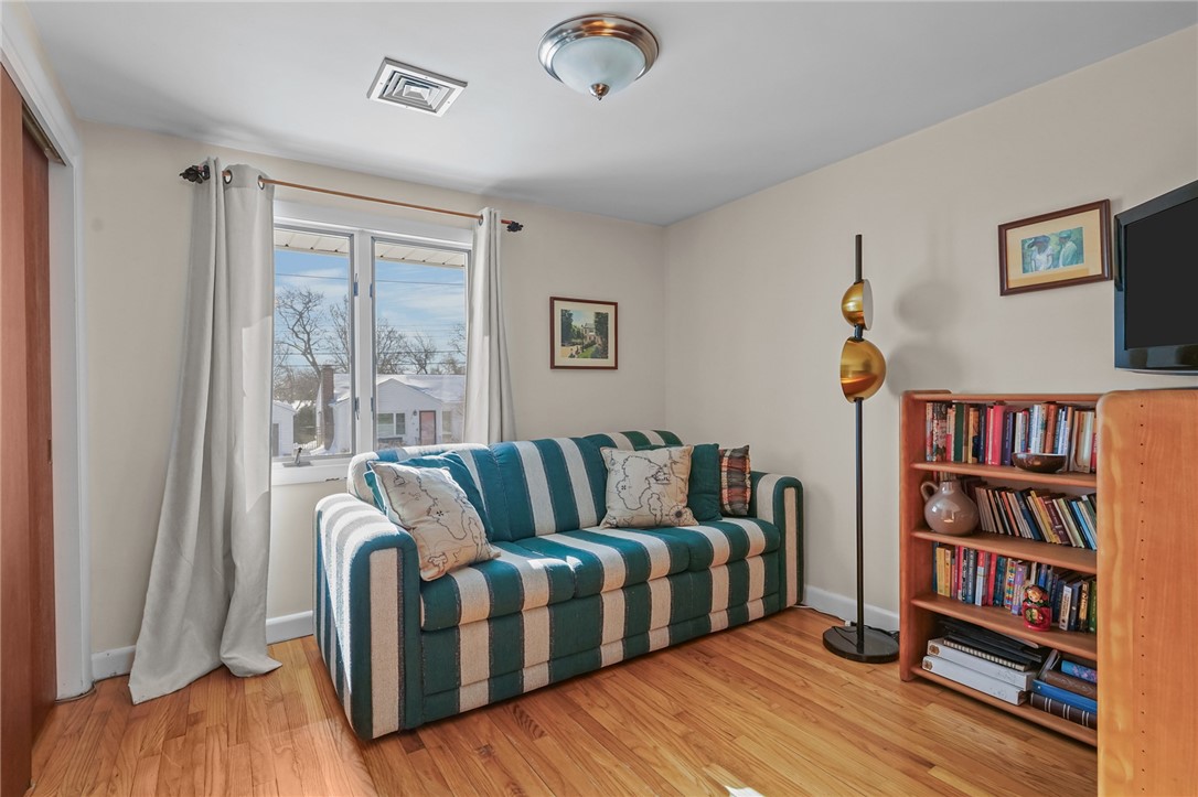 33 Orchard View Road Portsmouth, RI 02871 - Photo 30 of 47